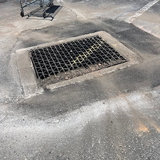 Pothole-Repair-at-Winn-Dixie-in-Panama-City-FL-by-Parking-Lot-Maintenance-of-the-Panhandle 3